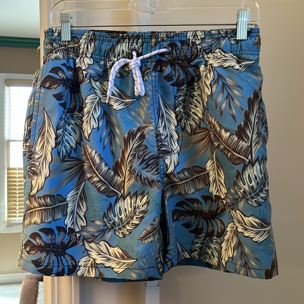 MENS VACANCY CO SWIM TRUNKS. NWOT. SIZE XS.